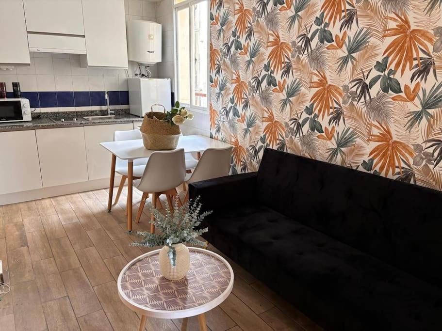 For You Rentals Coqueto Apartamento Temporal De Dos Dormitorios En El Corazon De Madrid Sgv63 מראה חיצוני תמונה