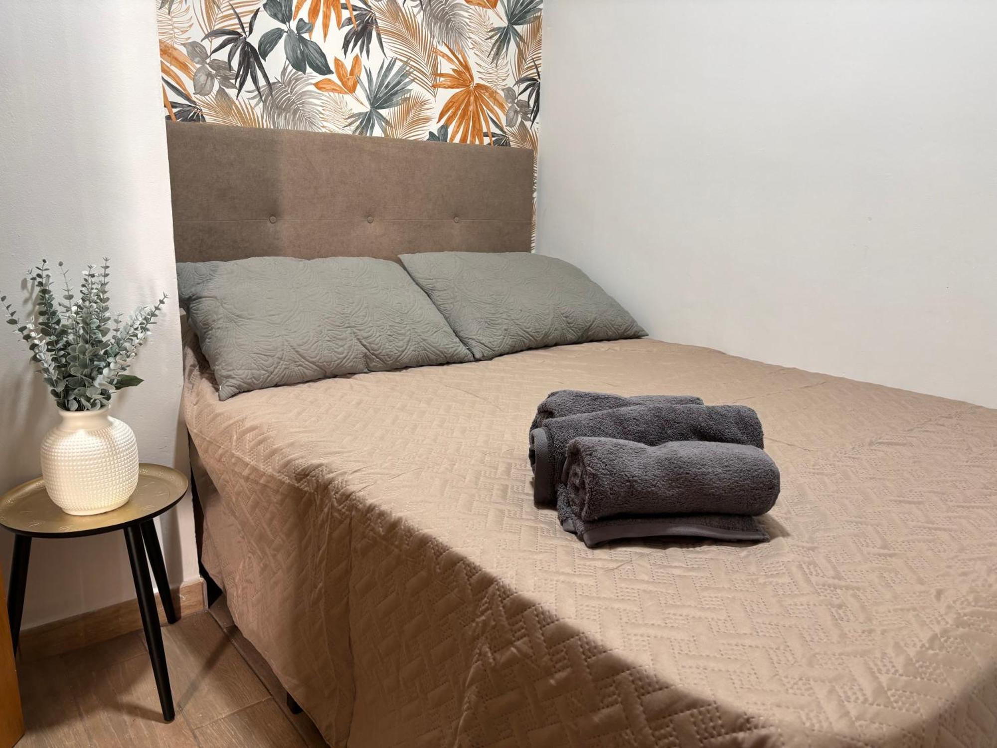 For You Rentals Coqueto Apartamento Temporal De Dos Dormitorios En El Corazon De Madrid Sgv63 מראה חיצוני תמונה